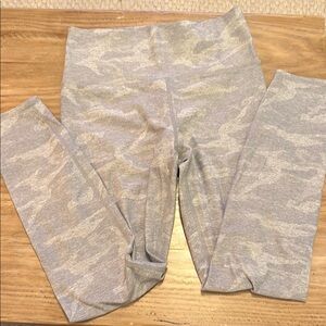 Gray Camouflage Vuori Leggings